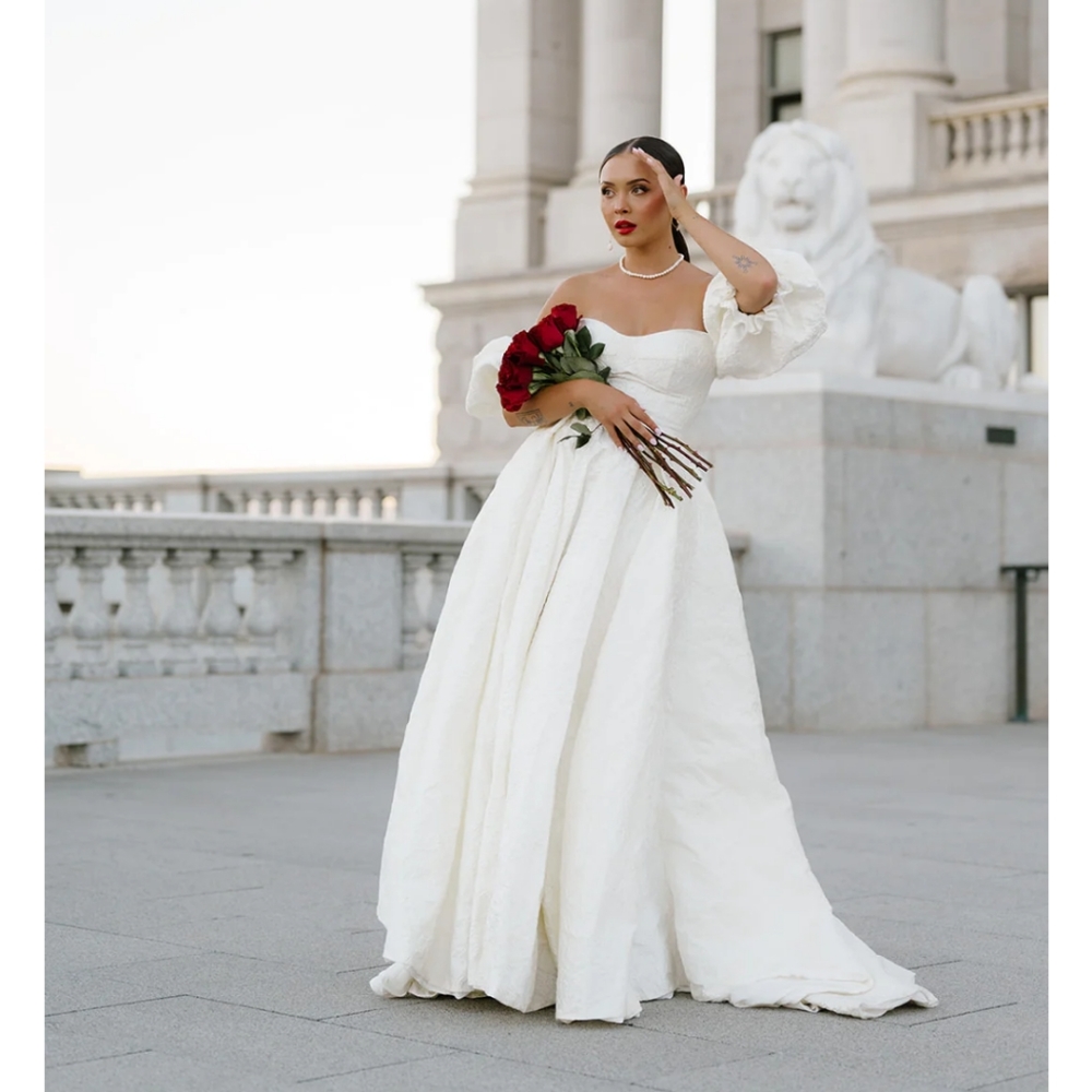 Ava Gowns Victoria Gown in Ivory